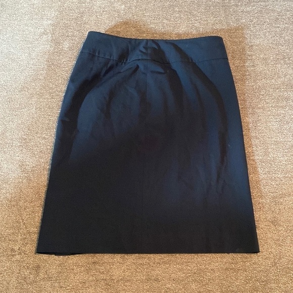 Banana Republic Dresses & Skirts - 𝅺banana Republic black pencil stretch skirt; size 8